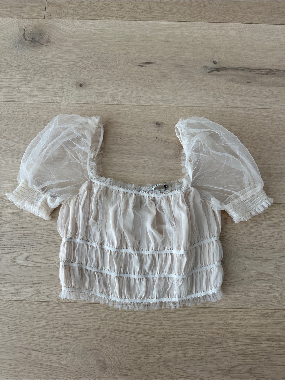 Alice + Olivia Cream Sheer Puff Sleeve Crop Top